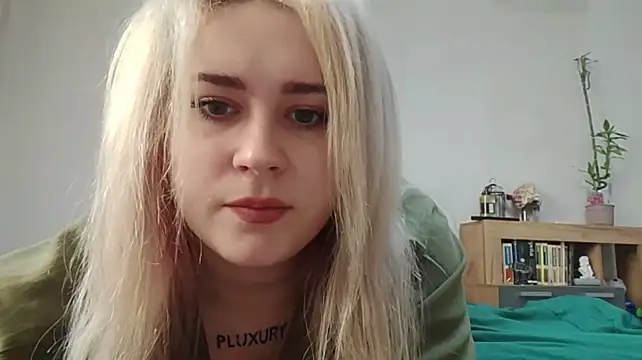 IsaWhitton live XXX chat