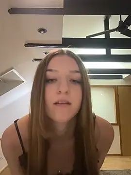 MyCherryKiss Webcamshow