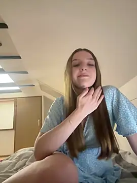 MyCherryKiss – webcam-show