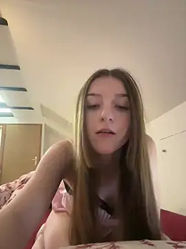 MyCherryKiss' Webcam Show