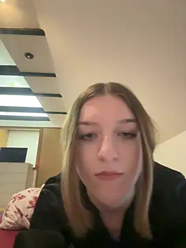 MyCherryKiss Webcamshow