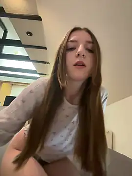 MyCherryKiss webcam show