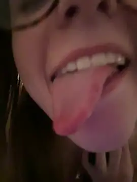 MyCherryKiss Webcam-Show