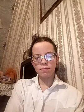 Živý XXX chat AlisaFoxs