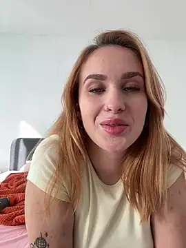 ChiaraVelvet Chat XXX live