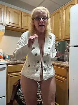 Goldie33's Webcam Show
