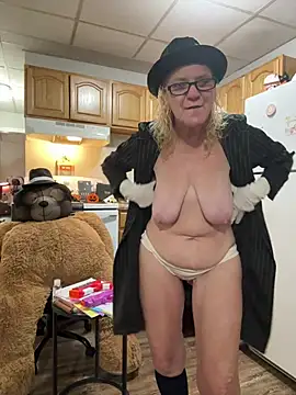 Goldie33's Webcam Show