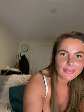 Chatroom XXX en direct de SweetSiennax