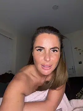 Chat +18 de SweetSiennax ao vivo