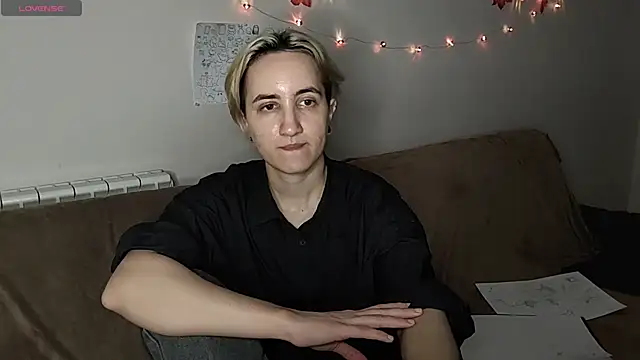 MiguelGray Show in webcam