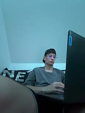 Вебкам-шоу littleLucas_