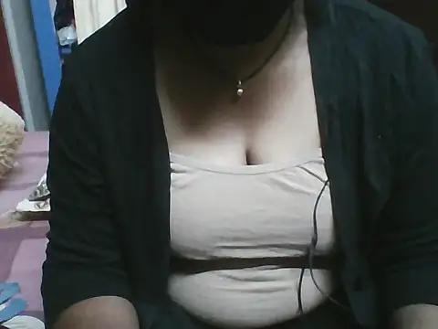 Mini_Anu_Reddy2n Webbikameraesitys
