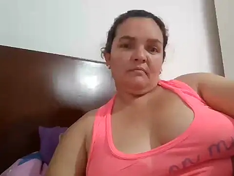 yessica_hotlove's Live XXX Chat