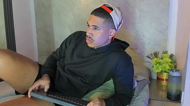 Chirshot_ Webcam Show