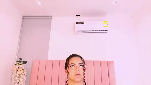 แชท XXX สดของ ValeryGotti