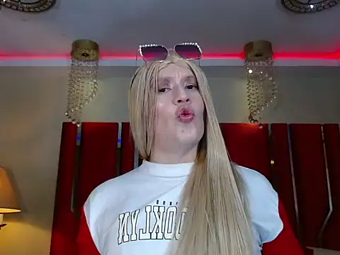 MEGANEVANS05's Webcam Show