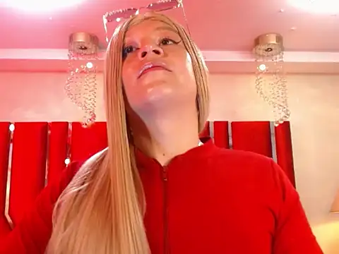 MEGANEVANS05 Show in webcam