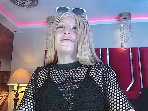 MEGANEVANS05 Show in webcam