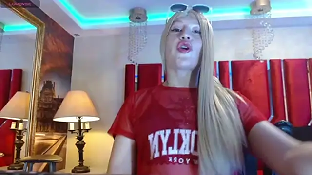 MEGANEVANS05 Webcam show