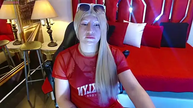 MEGANEVANS05 – Kamerová šou