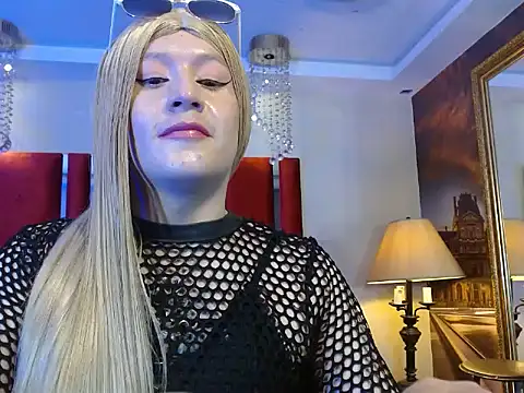 MEGANEVANS05 Show Webcam