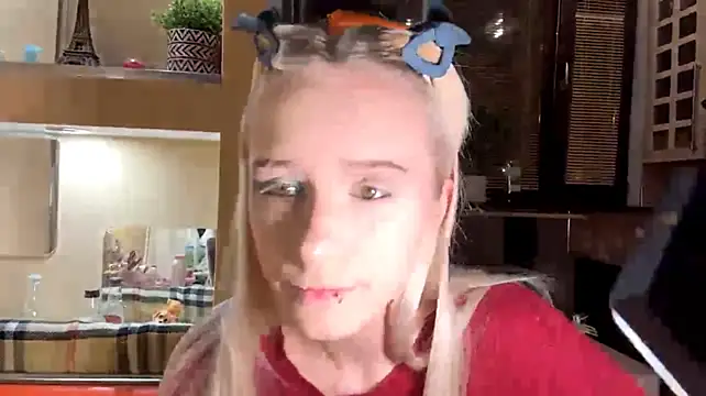 Blondilis' Live XXX Chat