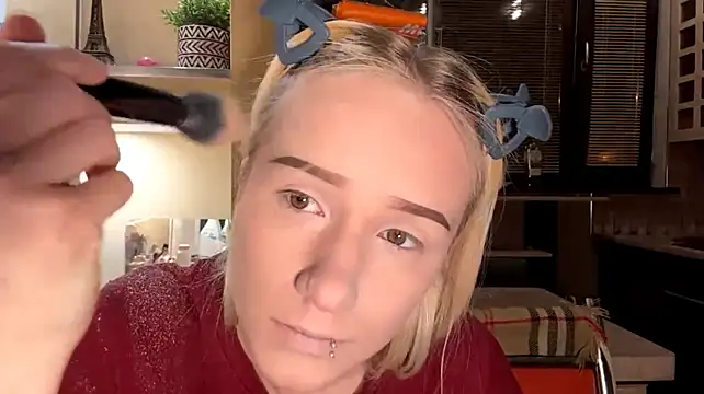Blondilis Chat XXX in diretta