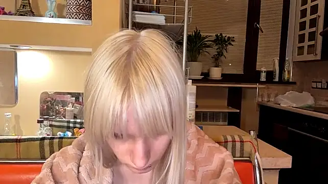 Онлайн чат XXX Blondilis