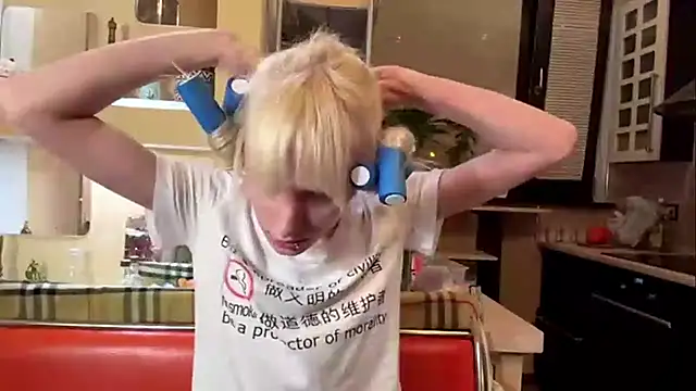 Blondilis Obrolan Langsung XXX