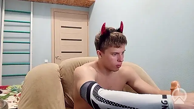 ShadowRider_: вебкам-шоу