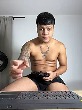 Sloganxxxx Adlı Modelin Web Kamerası Şovu