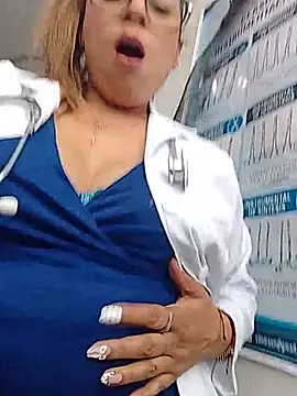XXX chat uživo modela Dr-Kathy_23