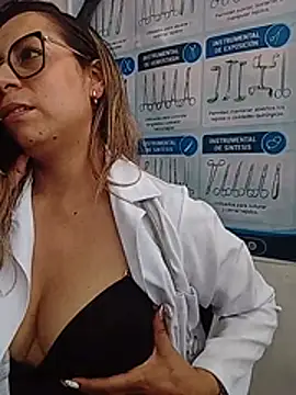 הופעת וובקאם של Dr-Kathy_23