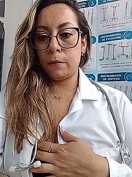 Dr-Kathy_23n Webbikameraesitys