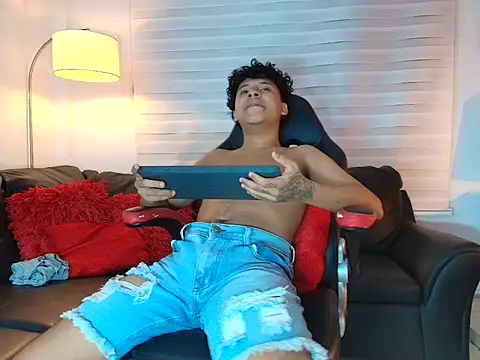 Webkamerová show kristhofer_levis_
