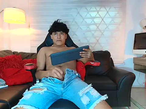 kristhofer_levis_ Webcamshow