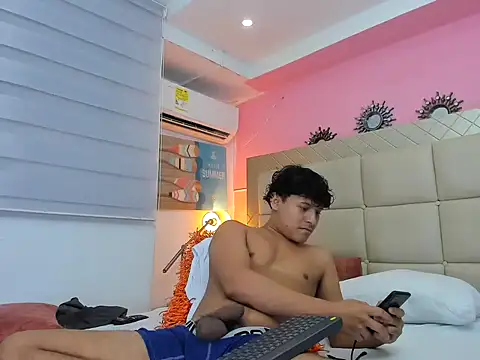 Вебкам-шоу kristhofer_levis_