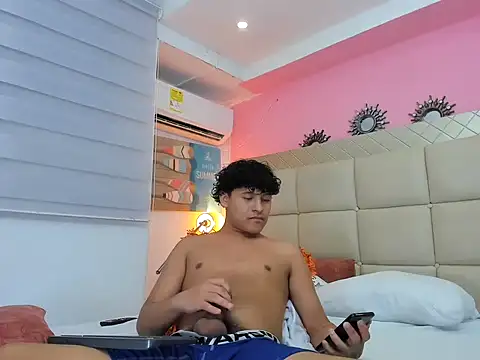 kristhofer_levis_ webcam show
