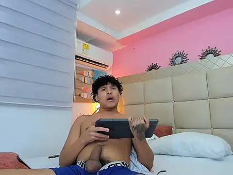 kristhofer_levis_ Pertunjukan Webcam