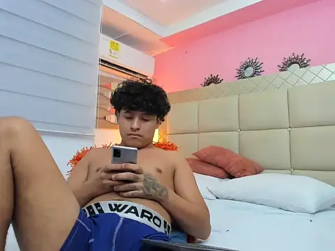 kristhofer_levis_ Pertunjukan Webcam
