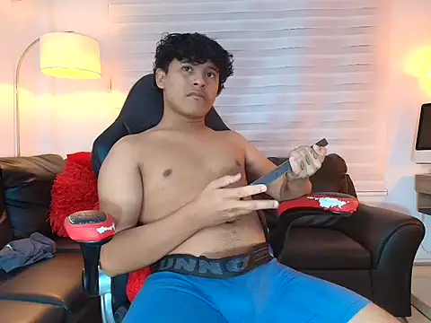 kristhofer_levis_n Webbikameraesitys