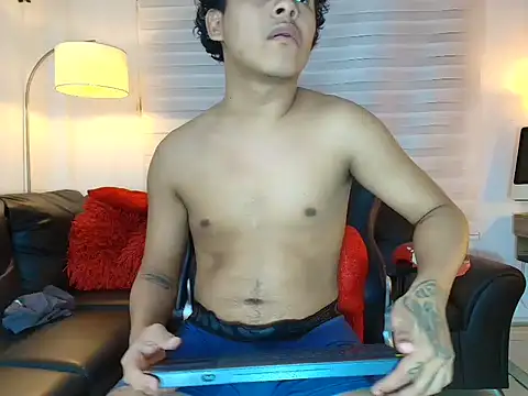 kristhofer_levis_ webcam show