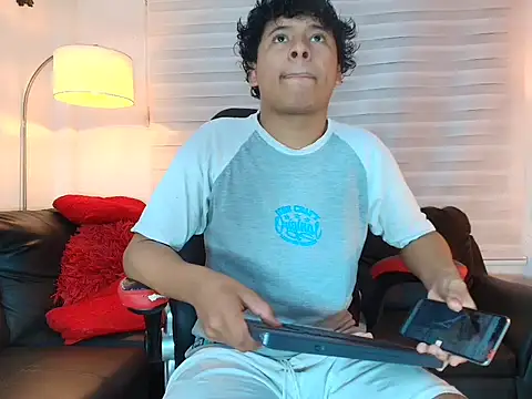 kristhofer_levis_ 网络视讯表演
