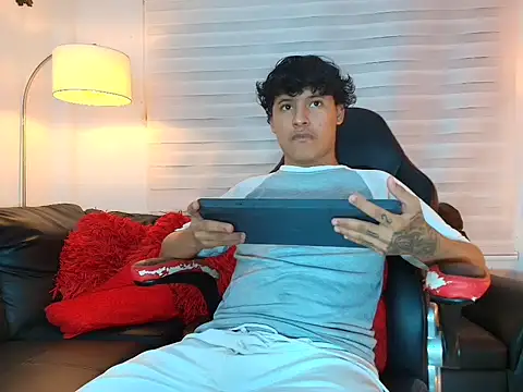 Pertunjukan Kamera Web kristhofer_levis_