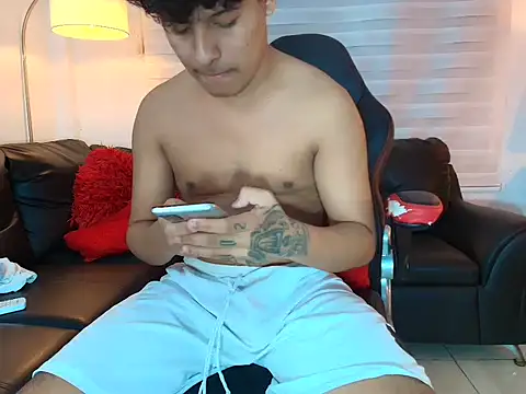 kristhofer_levis_ Show in webcam