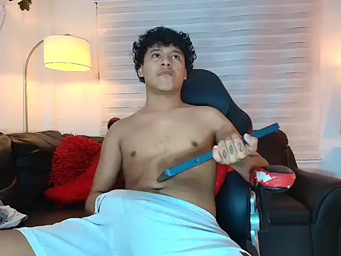 kristhofer_levis_n Webbikameraesitys