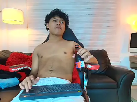 kristhofer_levis_ webcam show