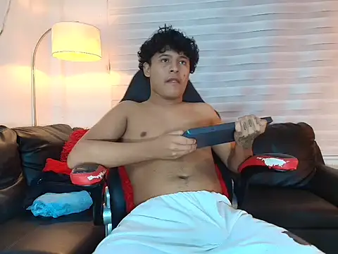 kristhofer_levis_ 网络视讯表演