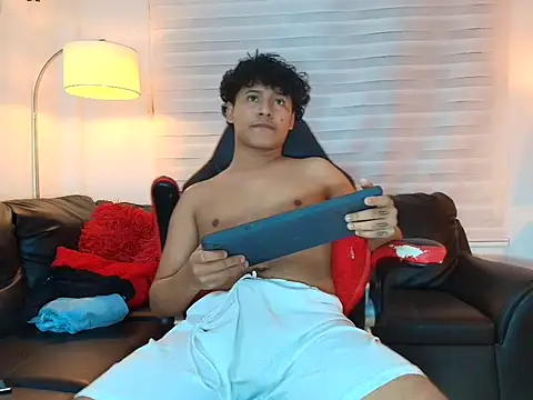 kristhofer_levis_ webcam show