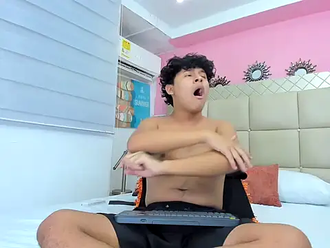 عرض كام kristhofer_levis_